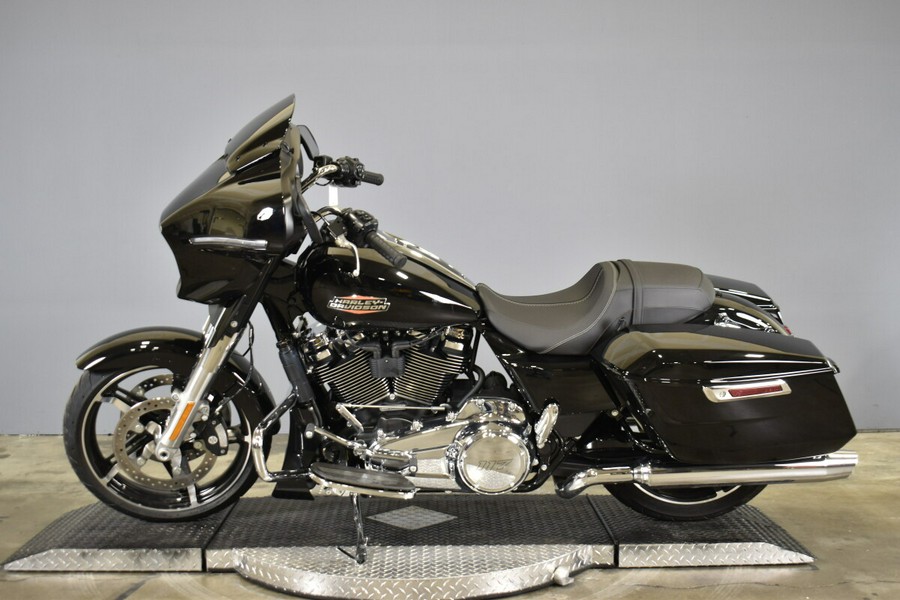 2025 Harley-Davidson Street Glide FLHX