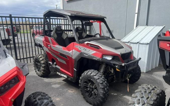 2018 Polaris® General™ 1000 EPS Ride Command™ Edition Matte Sunset Red