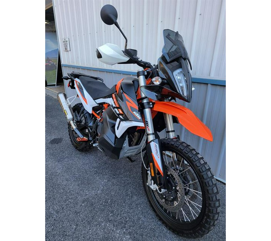 2022 KTM 890 Adventure R