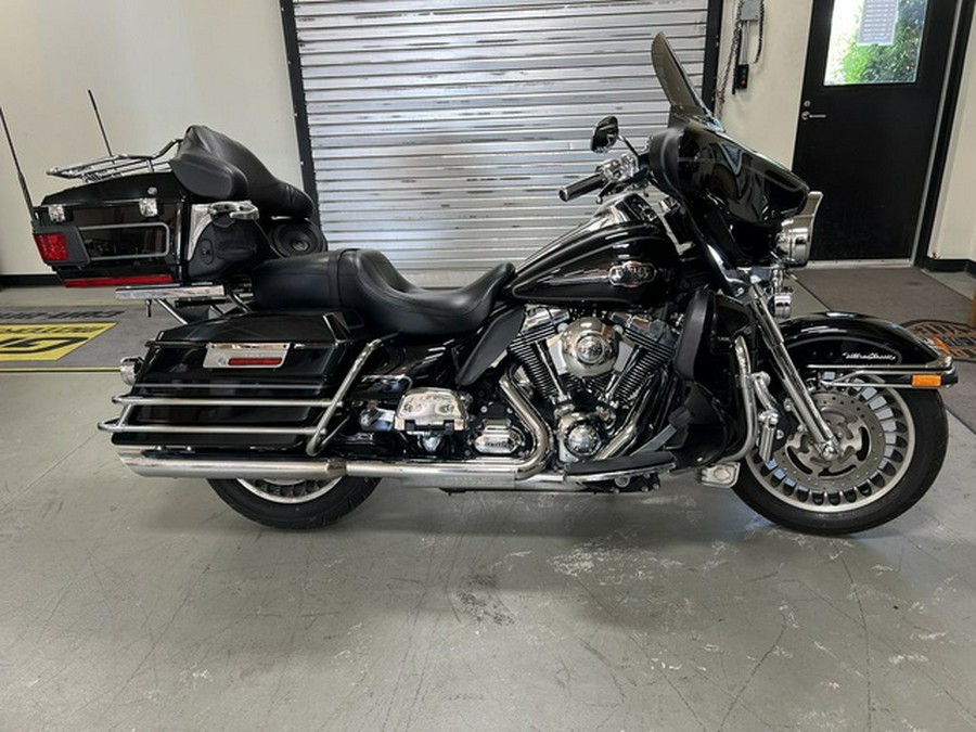 2010 Harley-Davidson FLHTCU - Ultra Classic Electra Glide