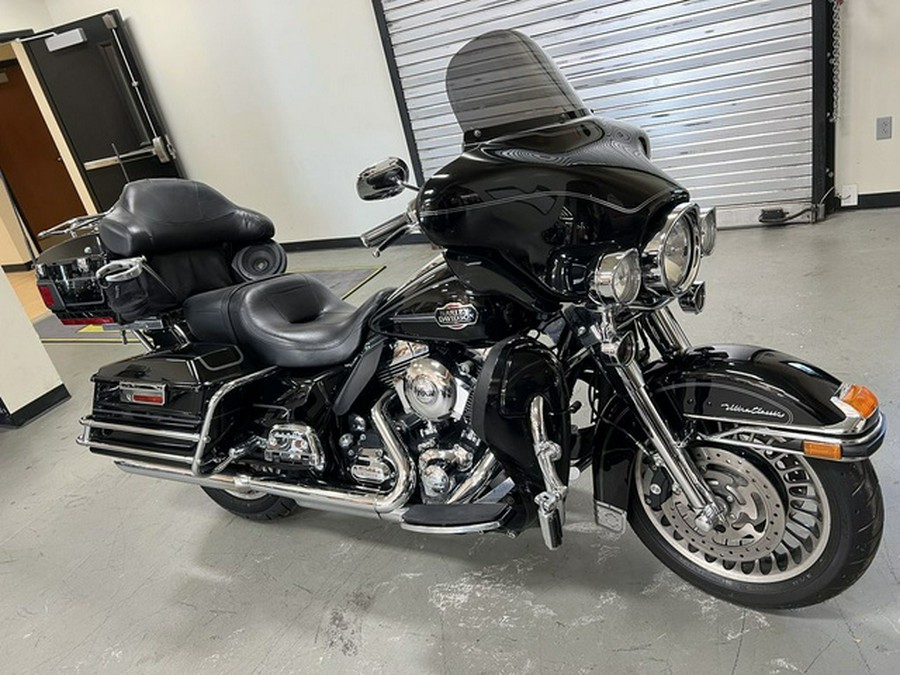 2010 Harley-Davidson FLHTCU - Ultra Classic Electra Glide