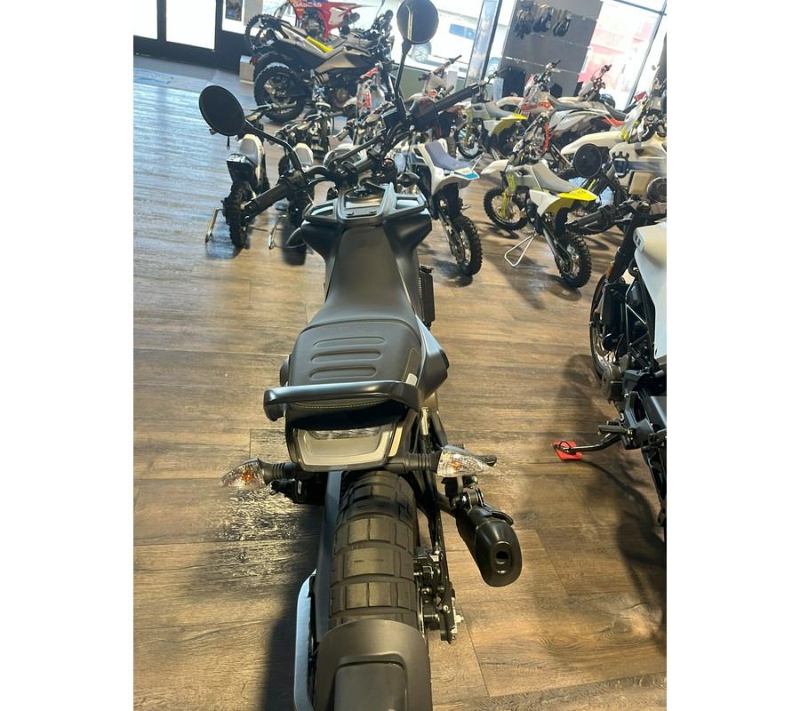 2023 Husqvarna SVARTPILEN 401 - 3603