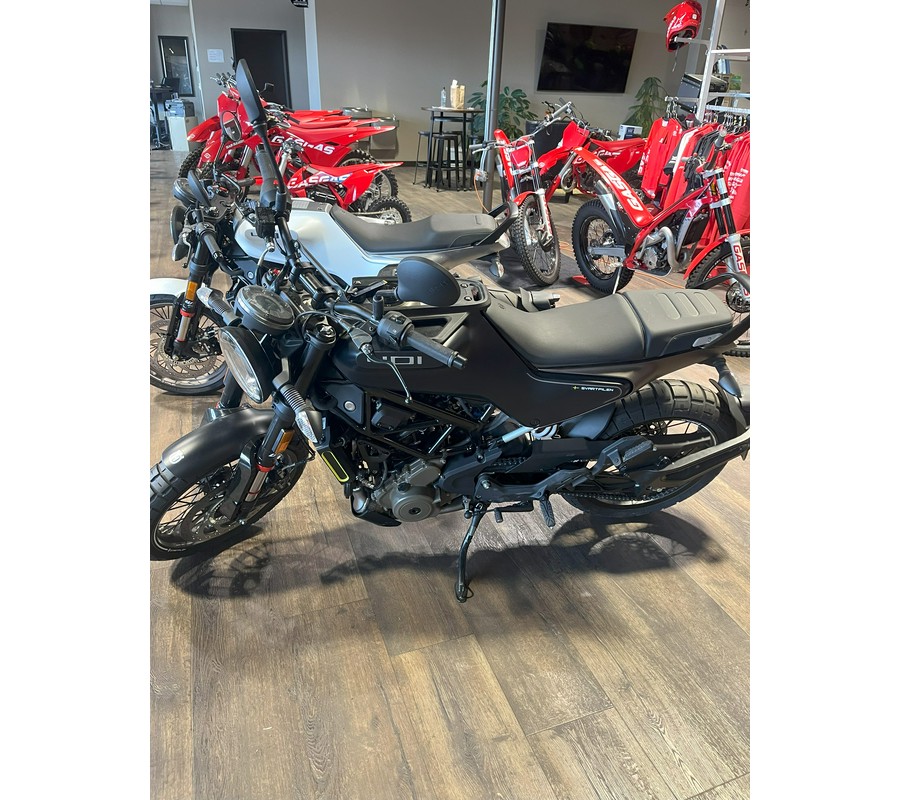 2023 Husqvarna SVARTPILEN 401 - 3603