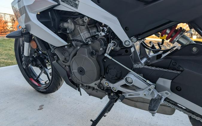 2026 Aprilia Tuono 457