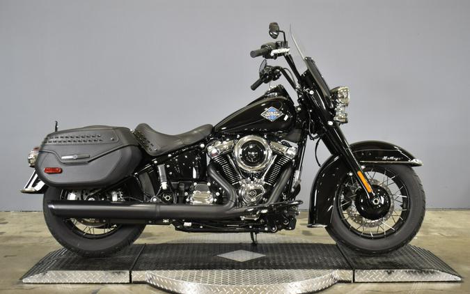 2025 Harley-Davidson Heritage Classic FLHC