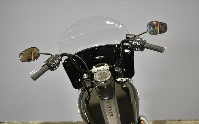 2025 Harley-Davidson Heritage Classic FLHC