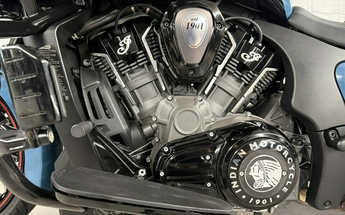 2023 Indian Challenger Dark Horse Icon