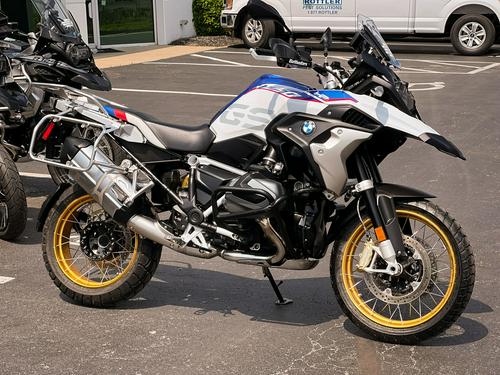 First ride: 2019 BMW R1250GS...