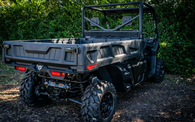 2023 Can-Am Defender PRO DPS