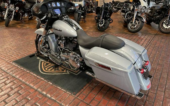 2023 Harley-Davidson FLHX - Street Glide