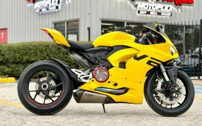2023 Ducati Panigale V2