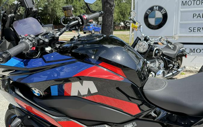 2026 BMW M 1000 XR