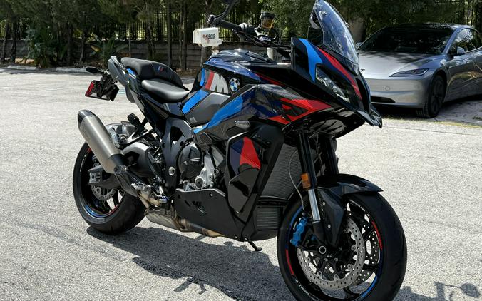 2026 BMW M 1000 XR