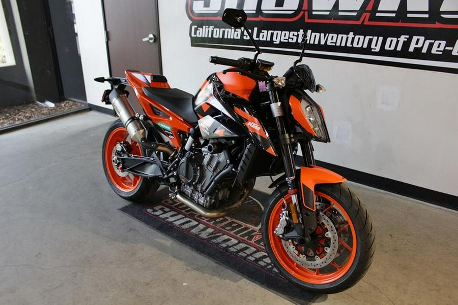 2022 KTM 890 Duke GP