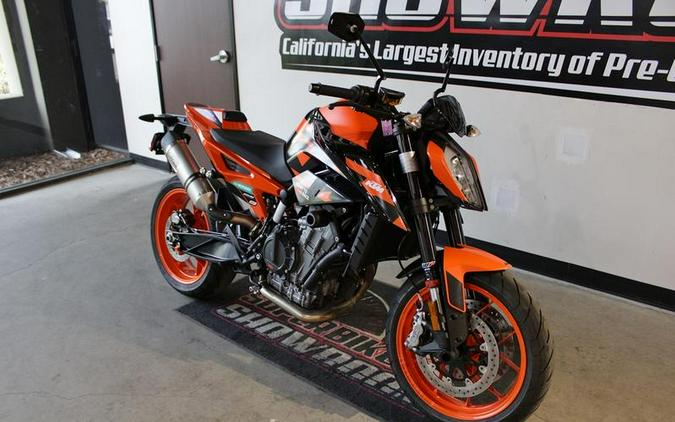 2022 KTM 890 Duke GP