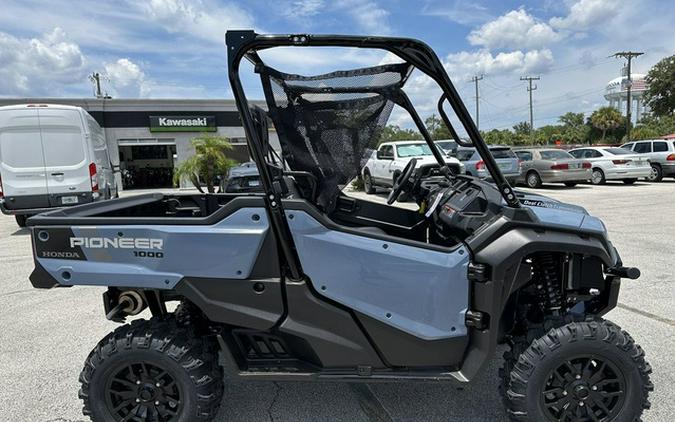 2024 Honda Pioneer 1000 Deluxe