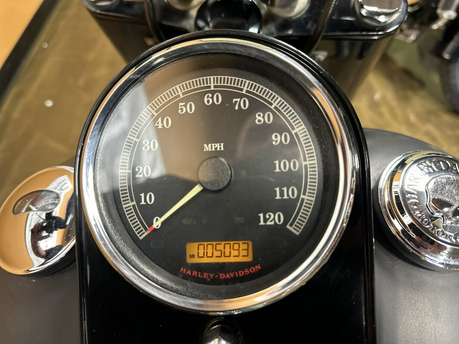 FLSTFBS 2016 Fat Boy® S