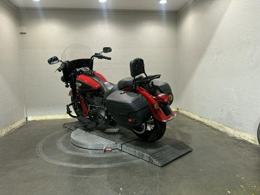 Harley-Davidson® Heritage Classic 114 2022 Redline Red/Vivid Black (Black Finish w/Cast Wheels)