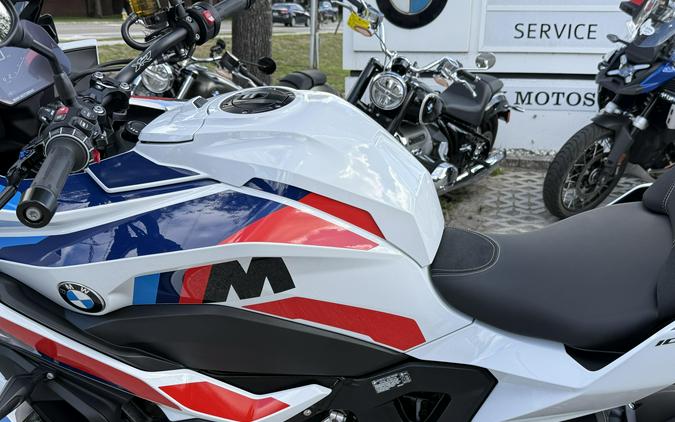 2026 BMW M 1000 XR