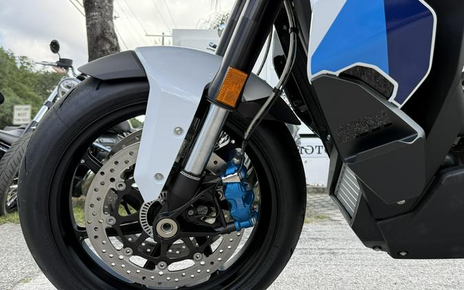 2026 BMW M 1000 XR