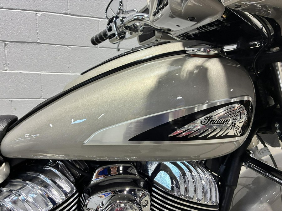 2022 Indian Motorcycle Chieftain® Limited Silver Quartz Metallic