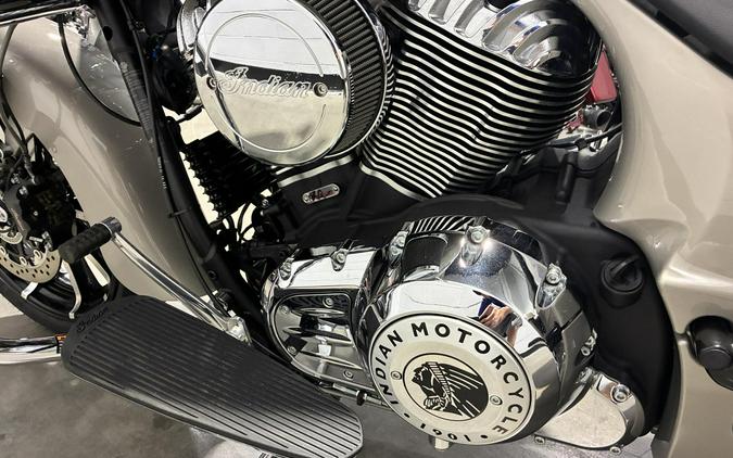 2022 Indian Motorcycle Chieftain® Limited Silver Quartz Metallic