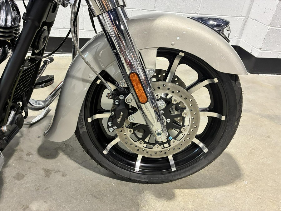 2022 Indian Motorcycle Chieftain® Limited Silver Quartz Metallic