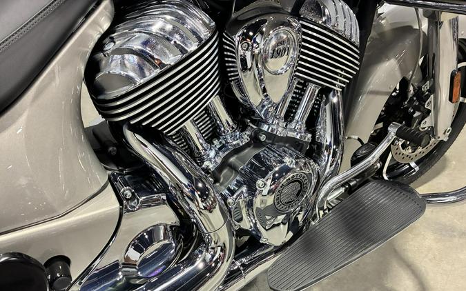 2022 Indian Motorcycle Chieftain® Limited Silver Quartz Metallic