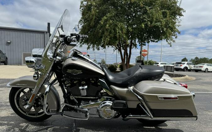 FLHR 2018 Road King