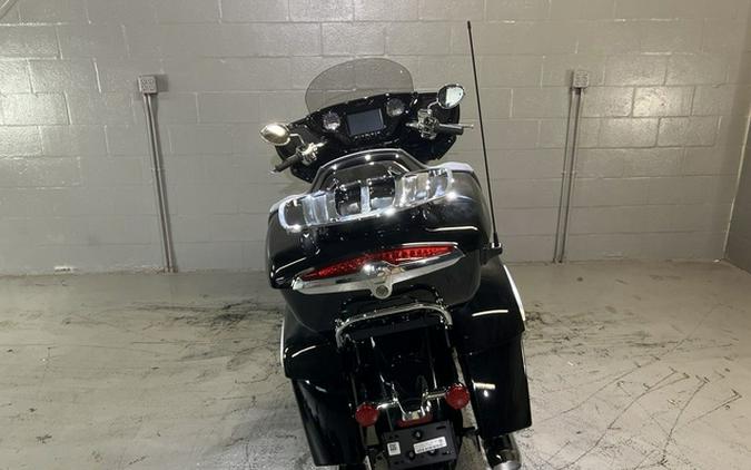 2025 Indian Roadmaster PowerPlus Limited w/PowerBand Audio Black Metallic