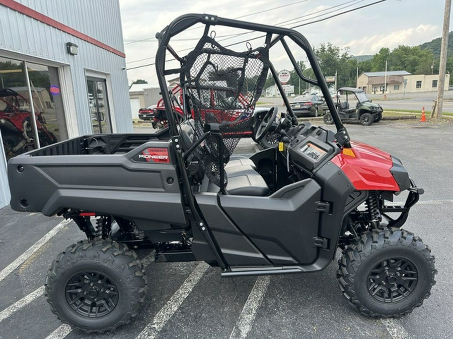 2026 Honda Pioneer 700 Deluxe