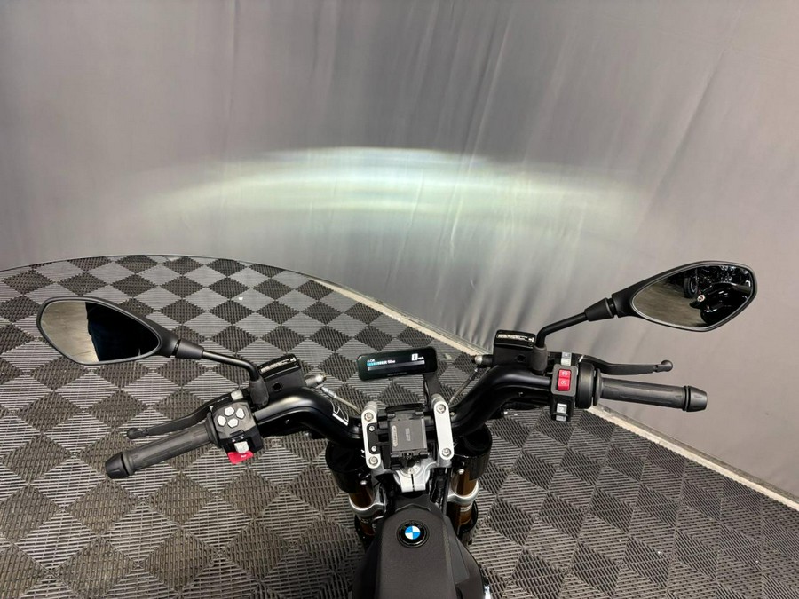 2024 BMW CE 02
