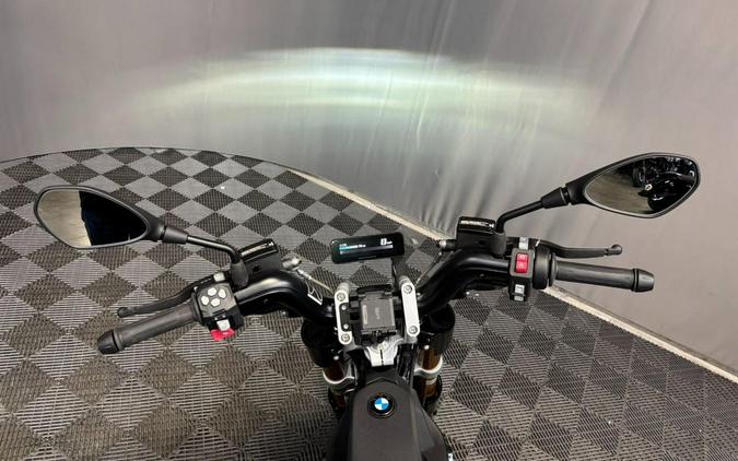 2024 BMW CE 02
