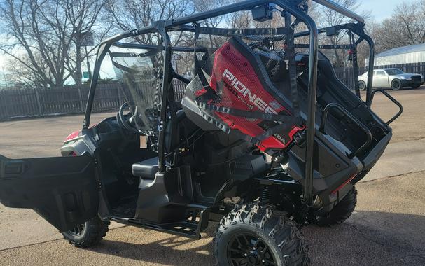 2024 Honda Pioneer 1000-5 Deluxe