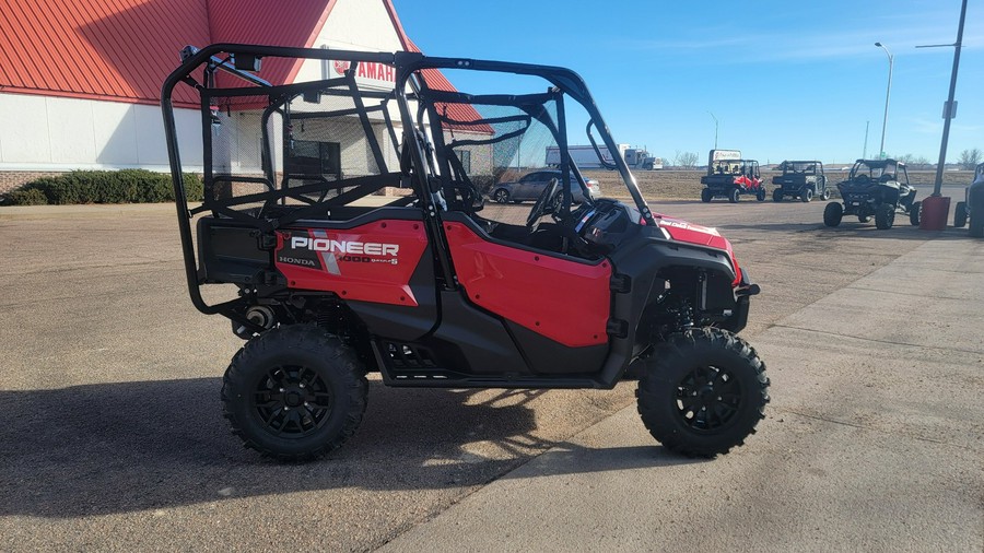 2024 Honda Pioneer 1000-5 Deluxe