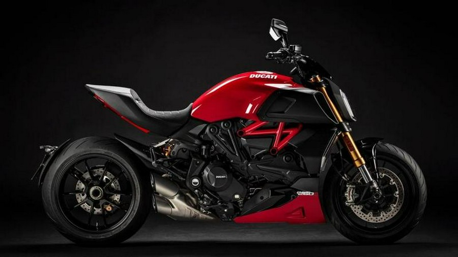 2021 Ducati Diavel 1260 S Ducati Red