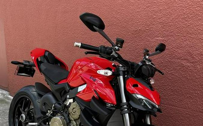 2024 Ducati Streetfighter V4 Red