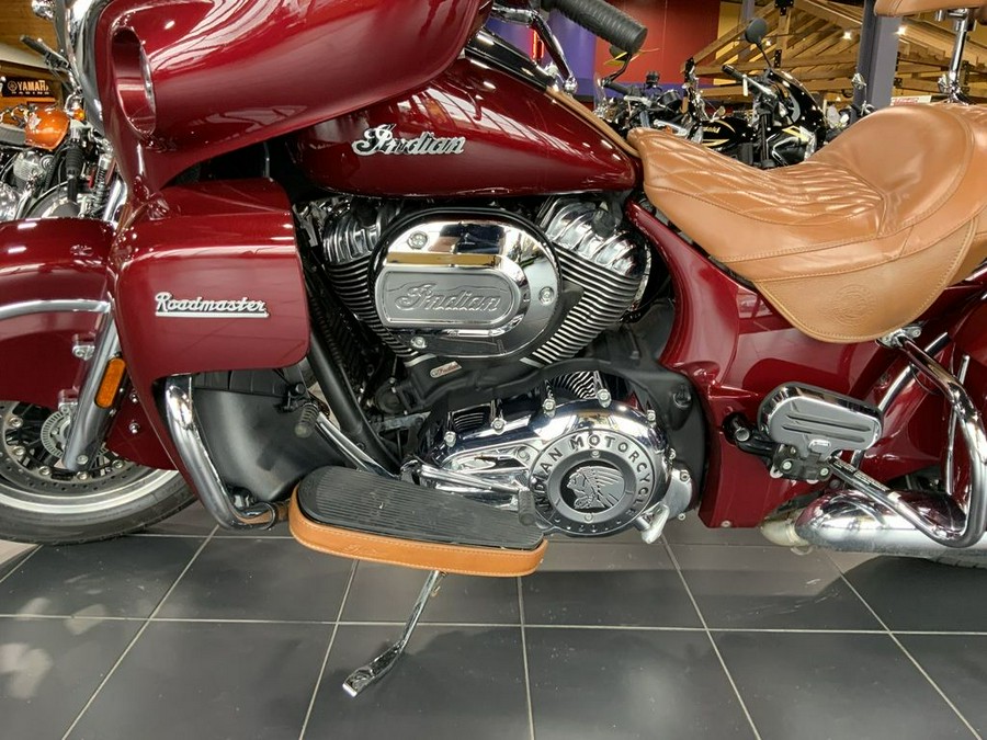 2018 Indian Motorcycle® Roadmaster® ABS Burgundy Metallic