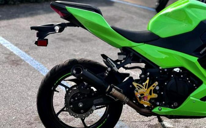 2023 Kawasaki Ninja 400 ABS KRT Edition