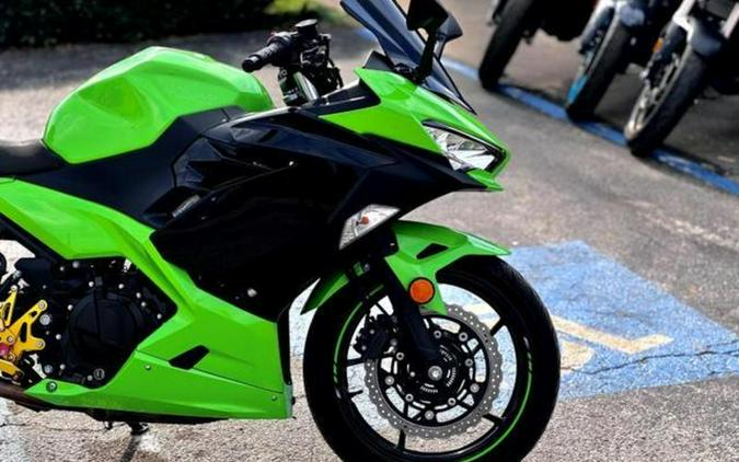 2023 Kawasaki Ninja 400 ABS KRT Edition