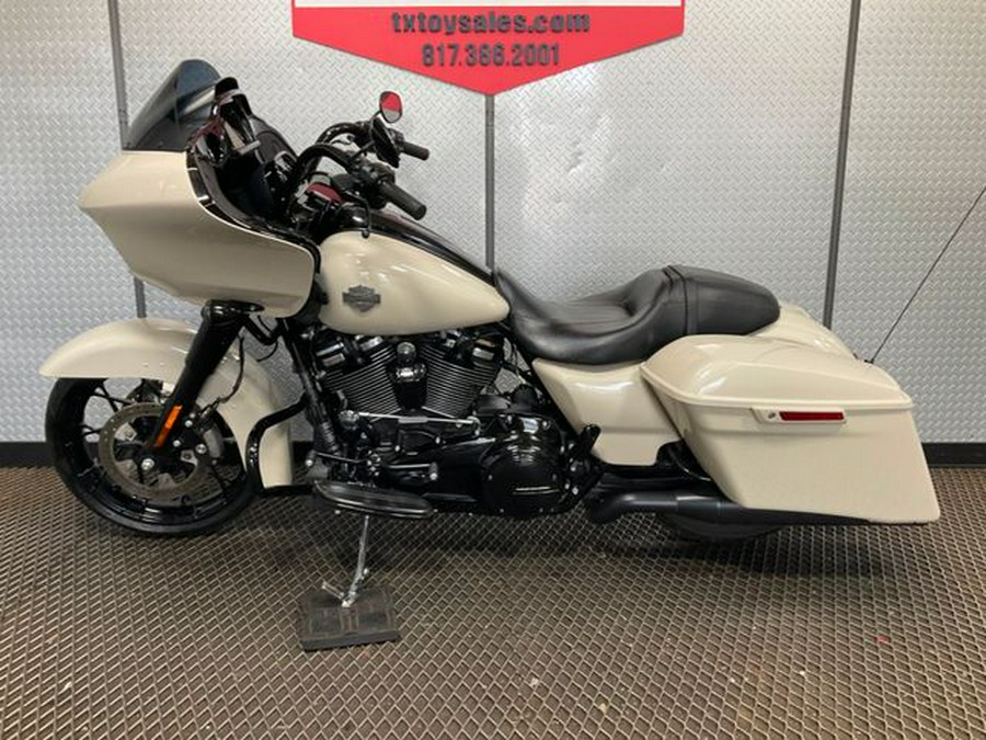 2022 Harley-Davidson Road Glide Special