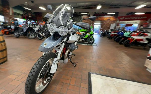 2025 MOTO GUZZI V85 TT E5+