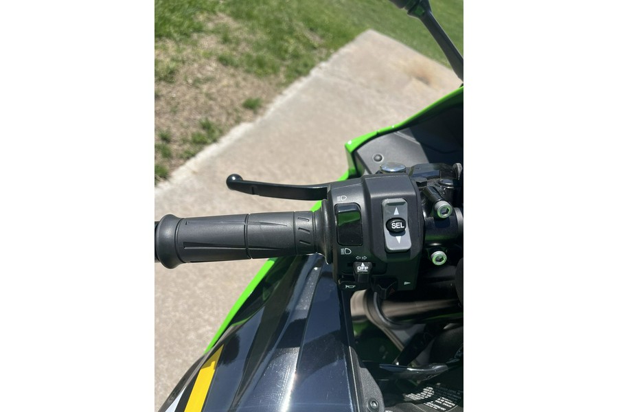 2025 ZX-6R ABS KRT EDITION - Kawasaki