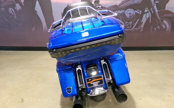 2018 Harley-Davidson® Road Glide® Ultra Electric Blue