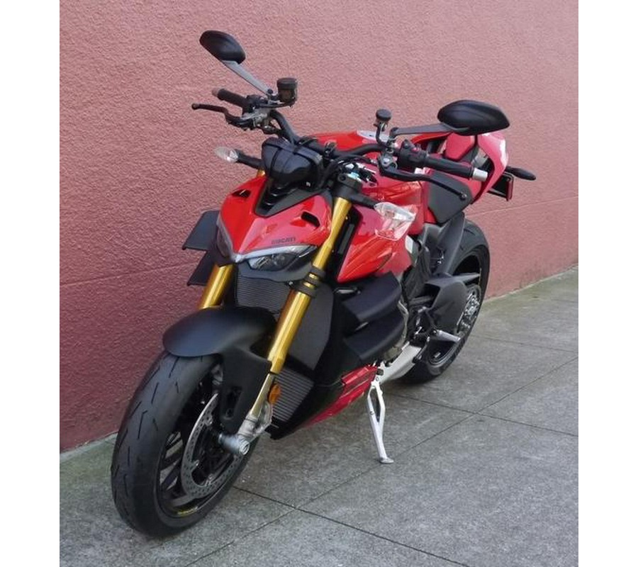 2024 Ducati Streetfighter V4 S Red