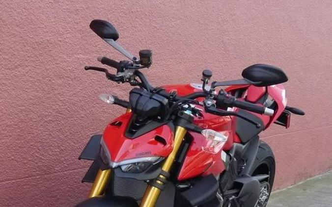 2024 Ducati Streetfighter V4 S Red