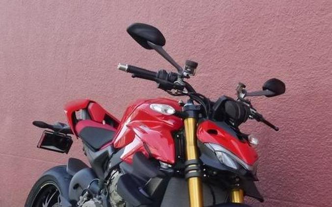 2024 Ducati Streetfighter V4 S Red