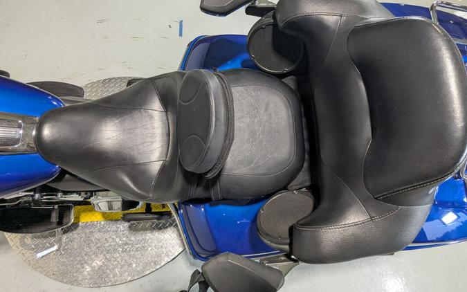 2015 Harley-Davidson® Ultra Limited Superior Blue