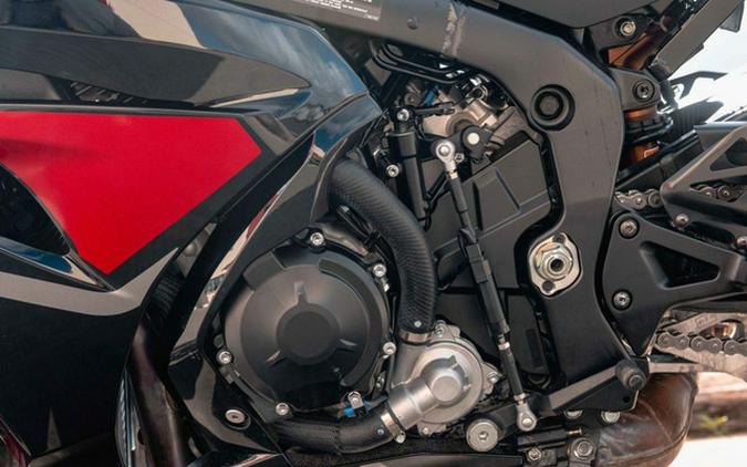 2025 Suzuki GSX-R 1000R