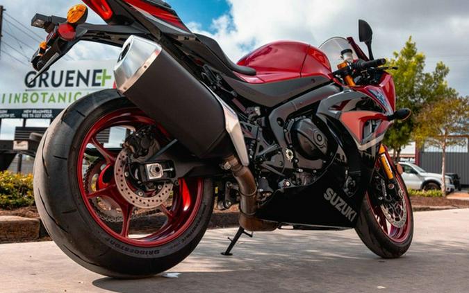 2025 Suzuki GSX-R 1000R
